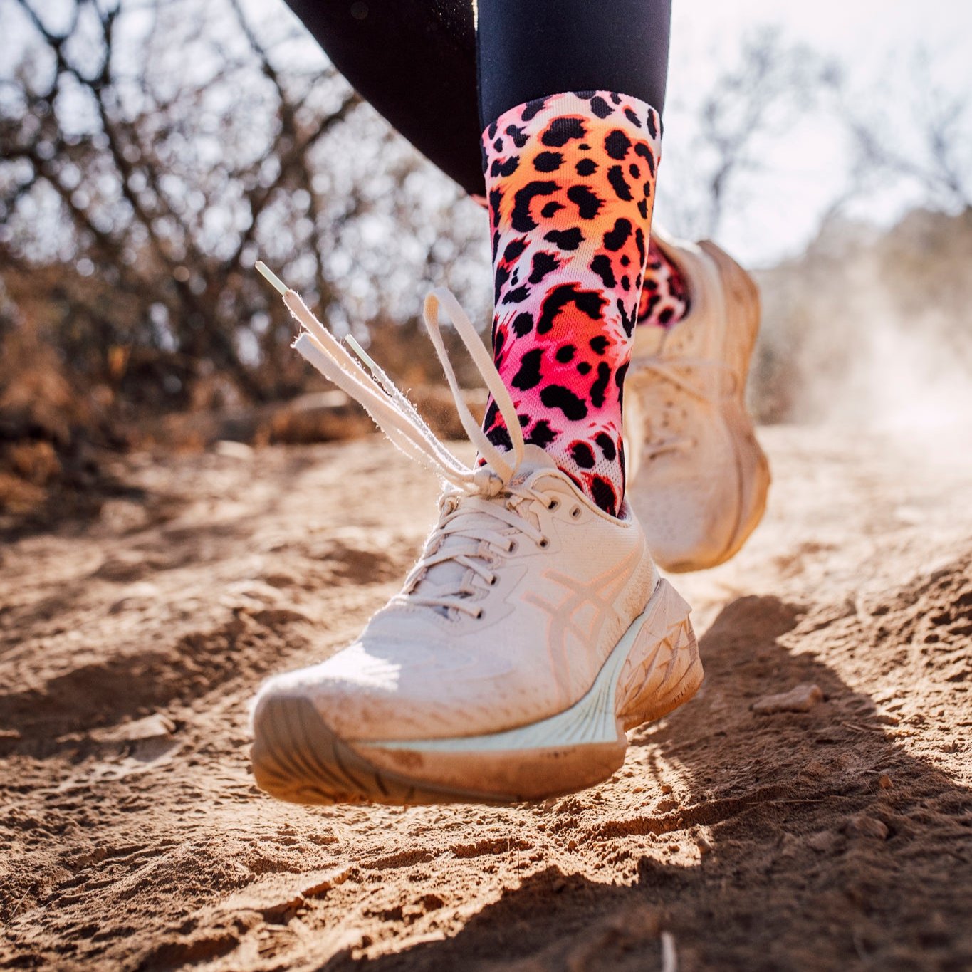 Electric Leopard Pink Casual Crew Socks